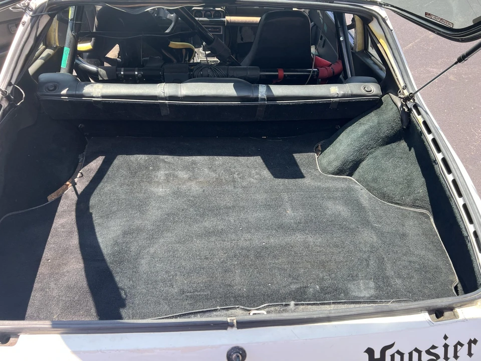 1985 Porsche 944 - Image 27 of 31