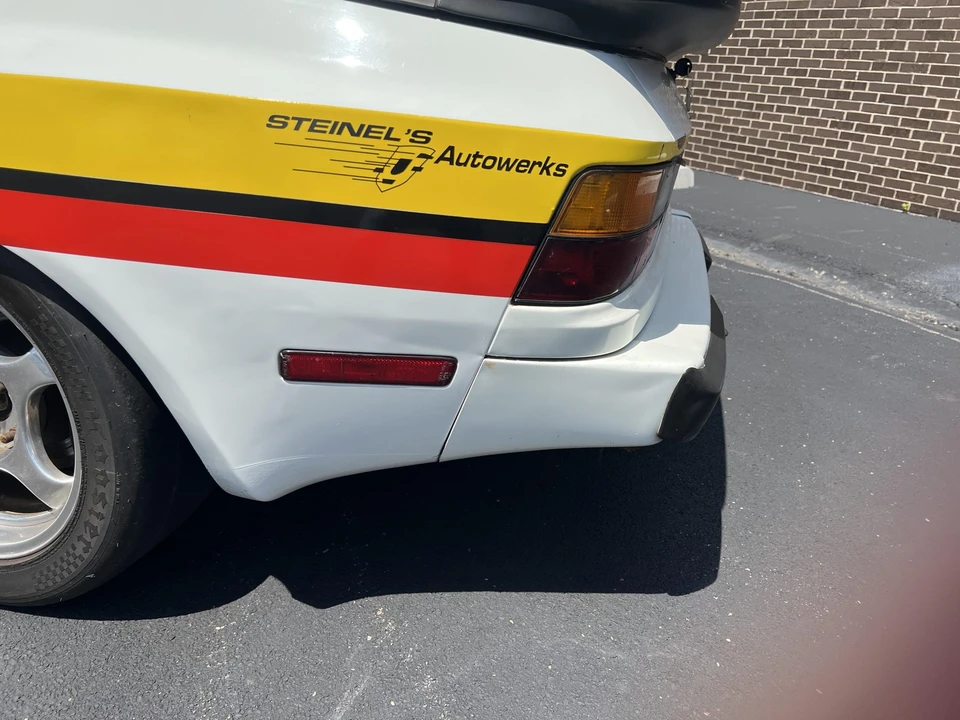 1985 Porsche 944 - Image 14 of 31