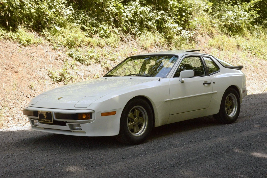 1985 Porsche 944 - Image 20 of 31