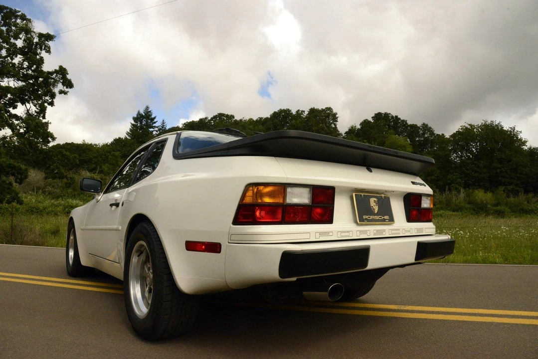 1985 Porsche 944 - Image 14 of 31