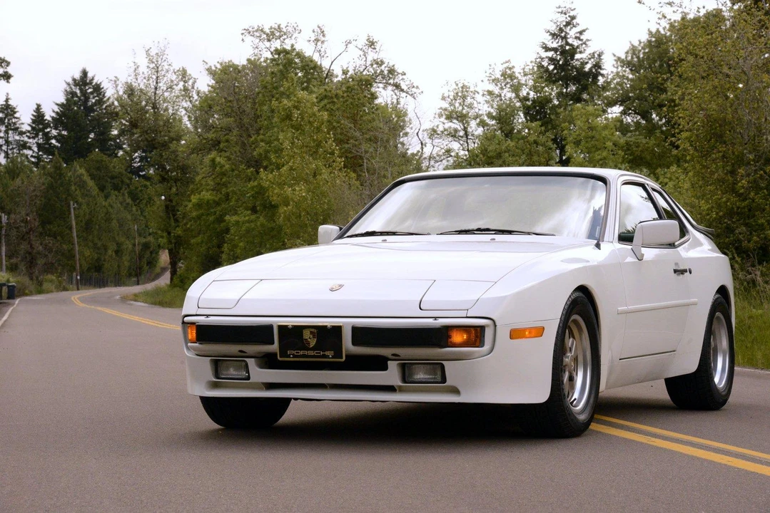 1985 Porsche 944 - Image 21 of 31