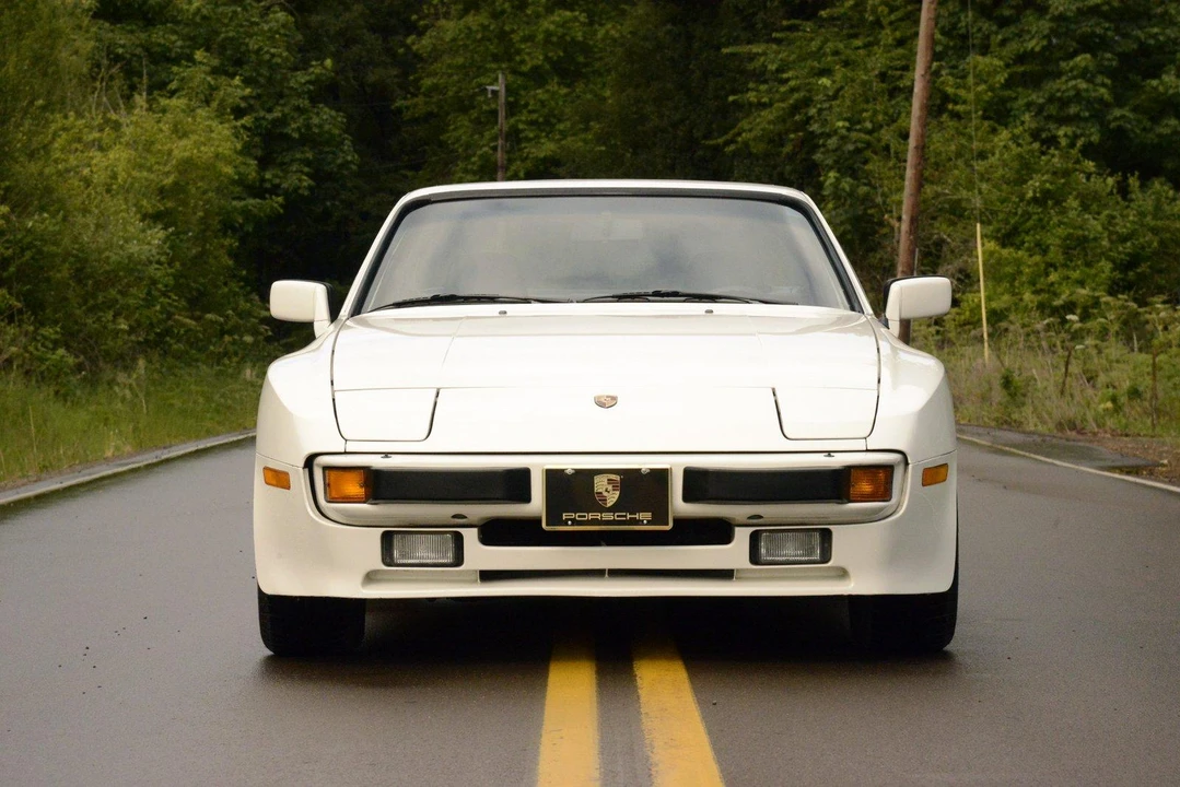 1985 Porsche 944 - Image 23 of 31