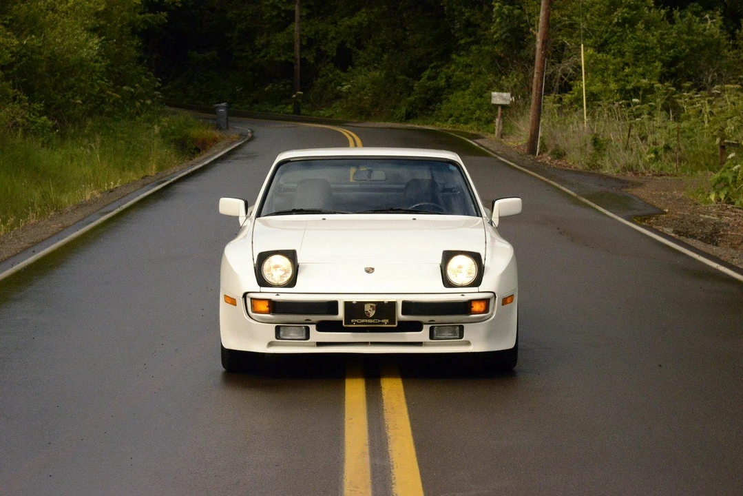 1985 Porsche 944 - Image 25 of 31