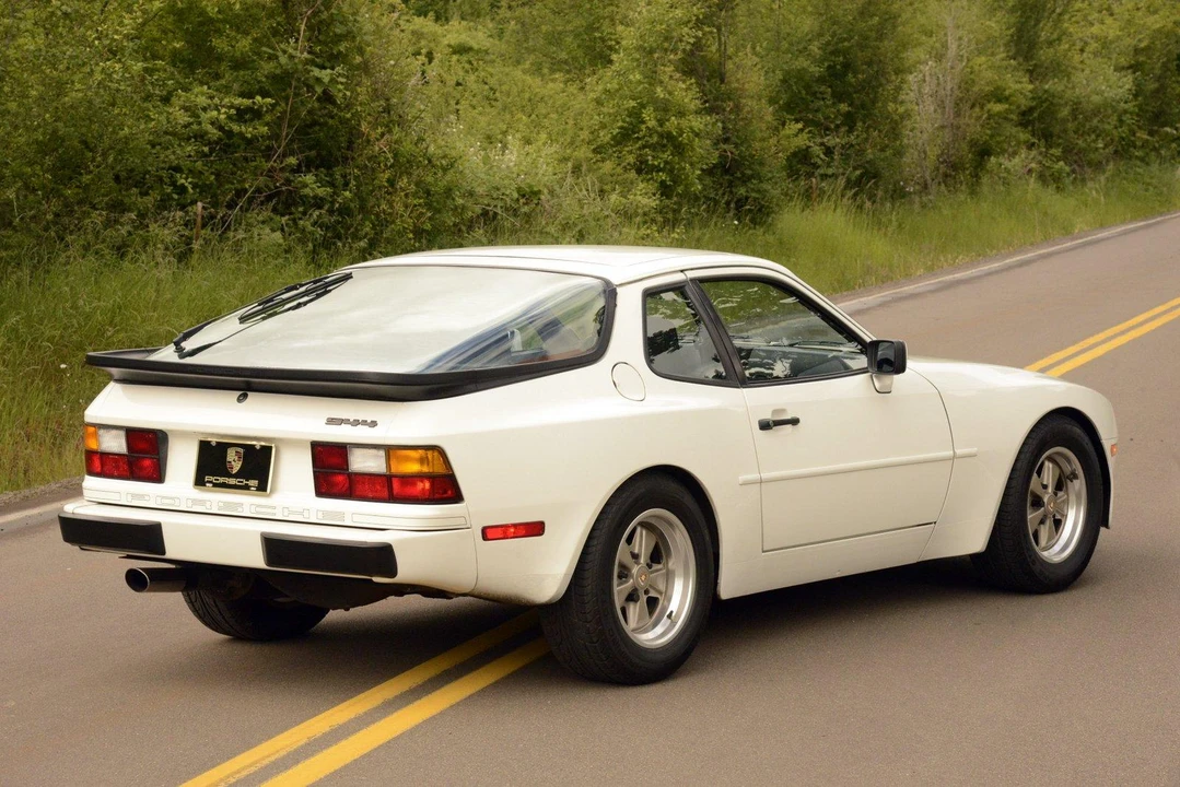 1985 Porsche 944 - Image 6 of 31