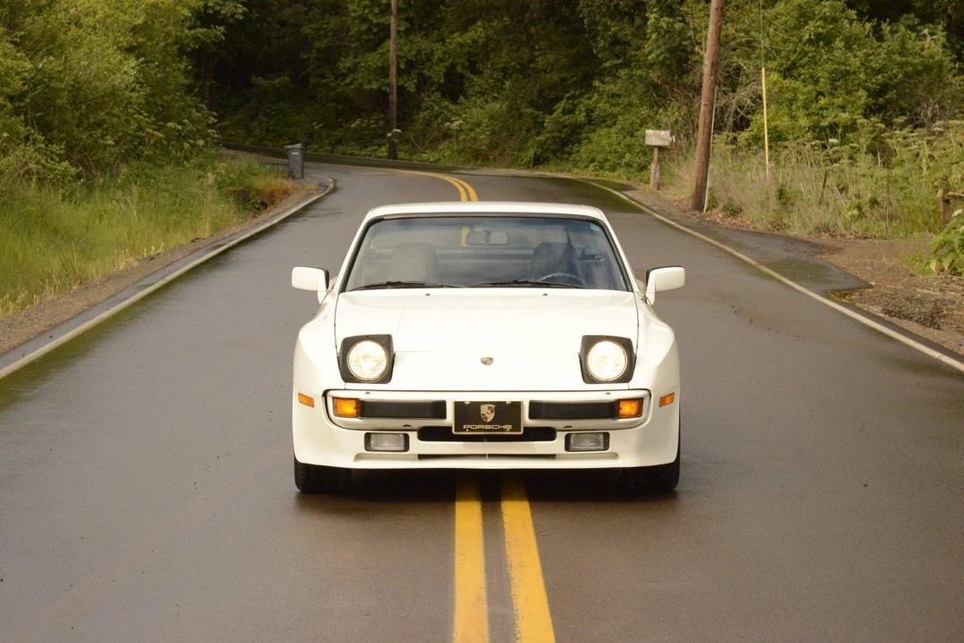 1985 Porsche 944 - Image 26 of 31