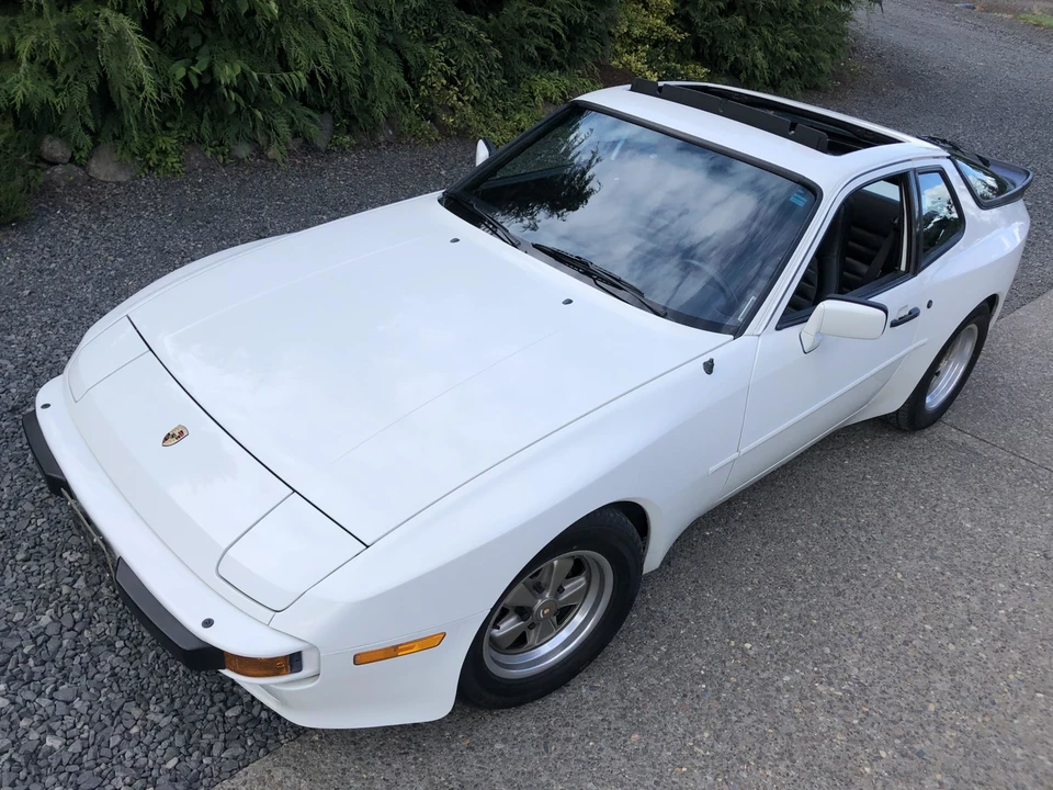 1985 Porsche 944 - Image 27 of 31