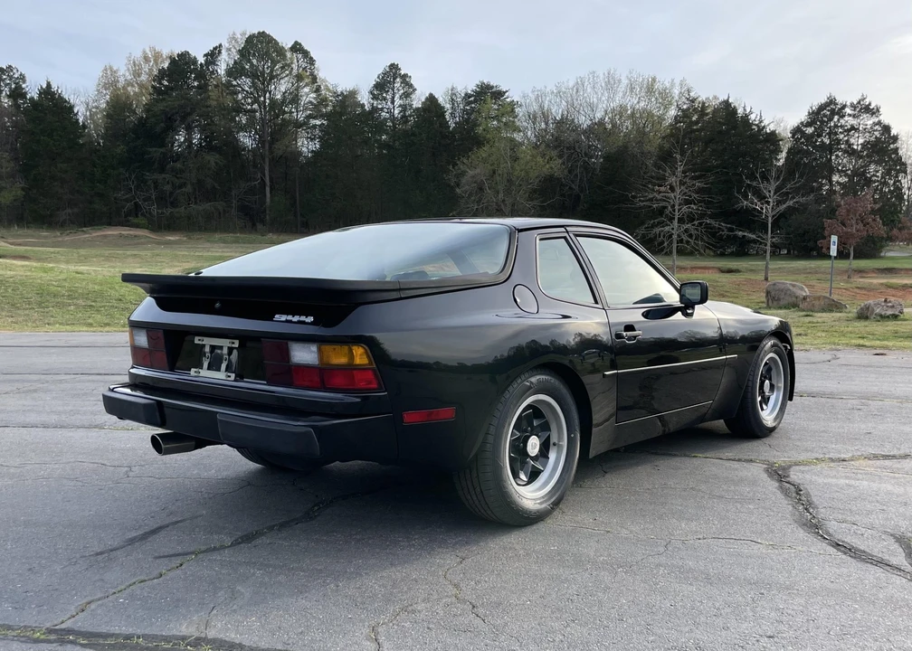 1985 Porsche 944 - Image 28 of 31