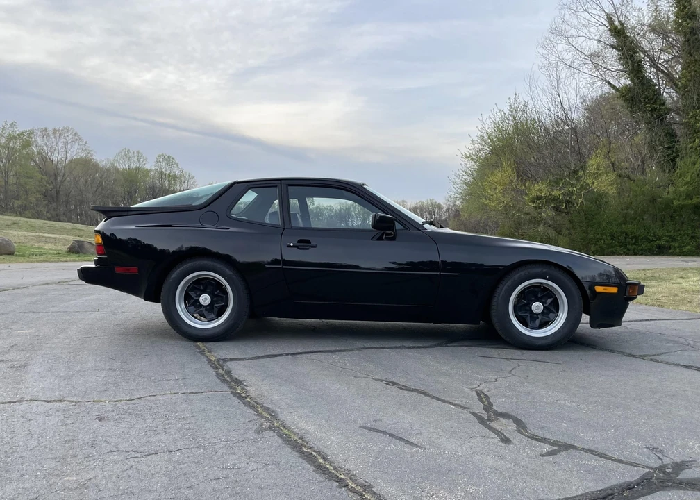 1985 Porsche 944 - Image 15 of 31
