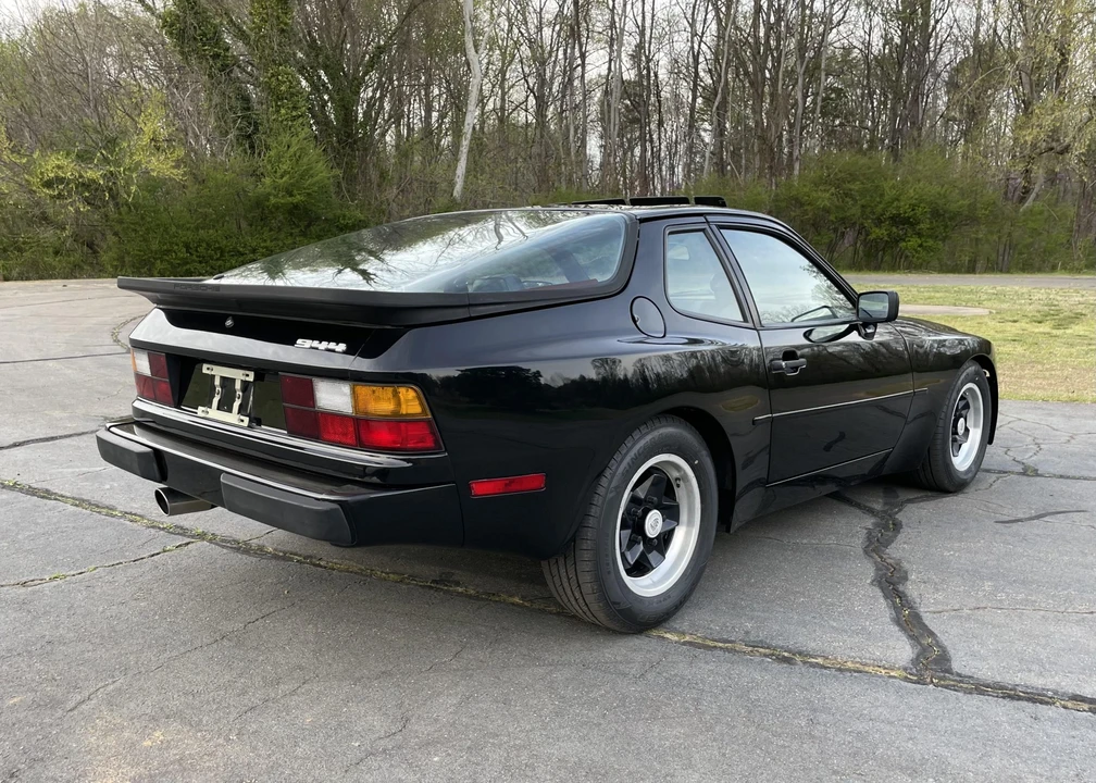 1985 Porsche 944 - Image 27 of 31