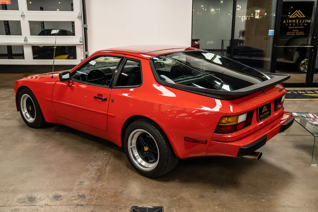 1985 Porsche 944 - Image 10 of 31