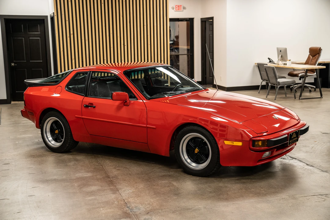 1985 Porsche 944 - Image 24 of 31