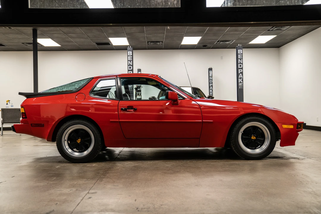 1985 Porsche 944 - Image 21 of 31