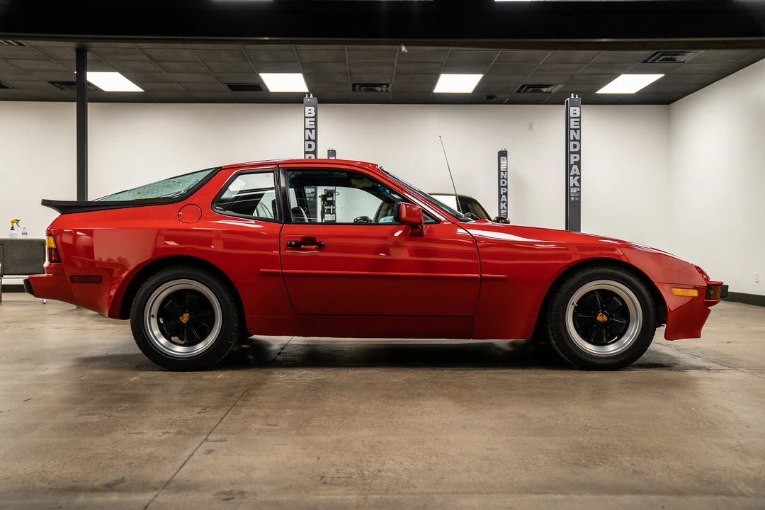 1985 Porsche 944 - Image 20 of 31