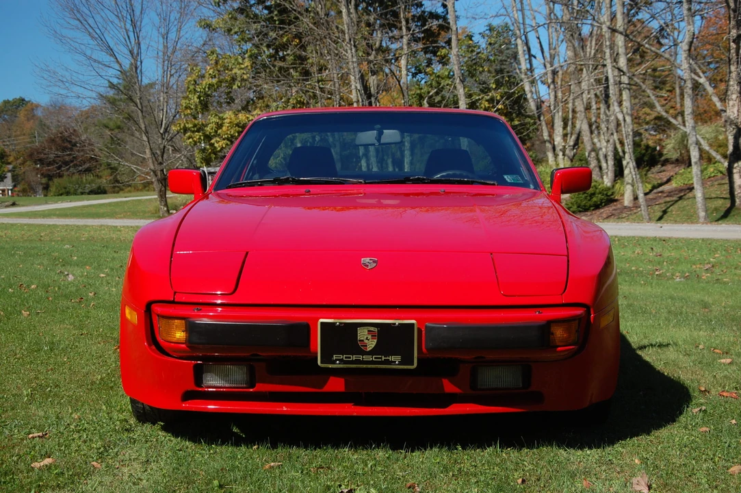 1985 Porsche 944 - Image 16 of 31