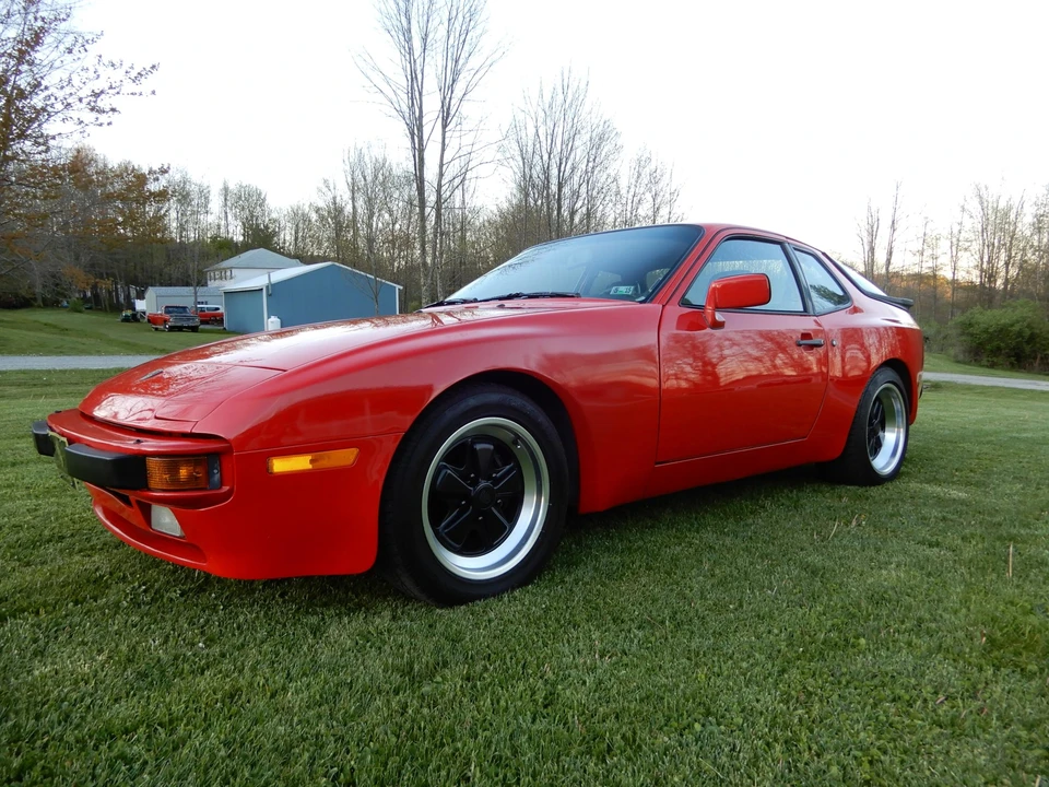 1985 Porsche 944 - Image 13 of 31