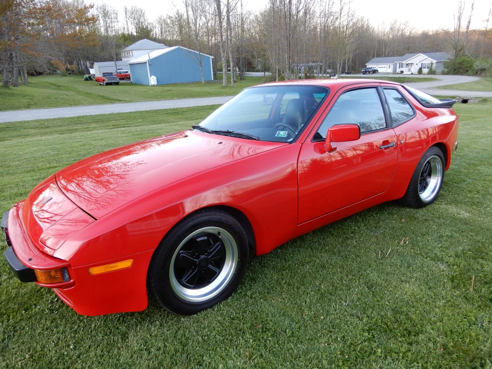 1985 Porsche 944 - Image 12 of 31