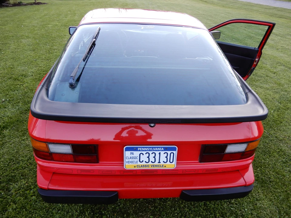 1985 Porsche 944 - Image 8 of 31