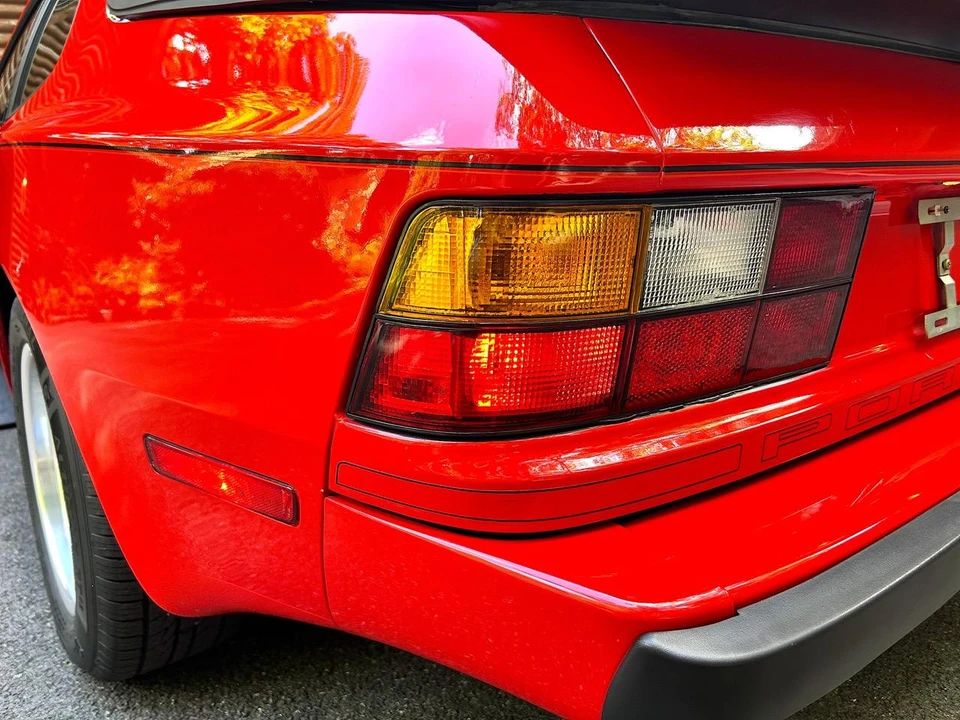 1985 Porsche 944 - Image 21 of 31