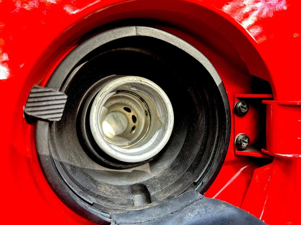 1985 Porsche 944 - Image 31 of 31