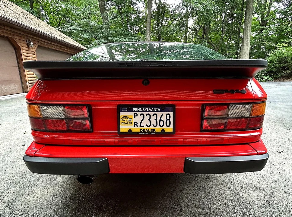 1985 Porsche 944 - Image 9 of 31