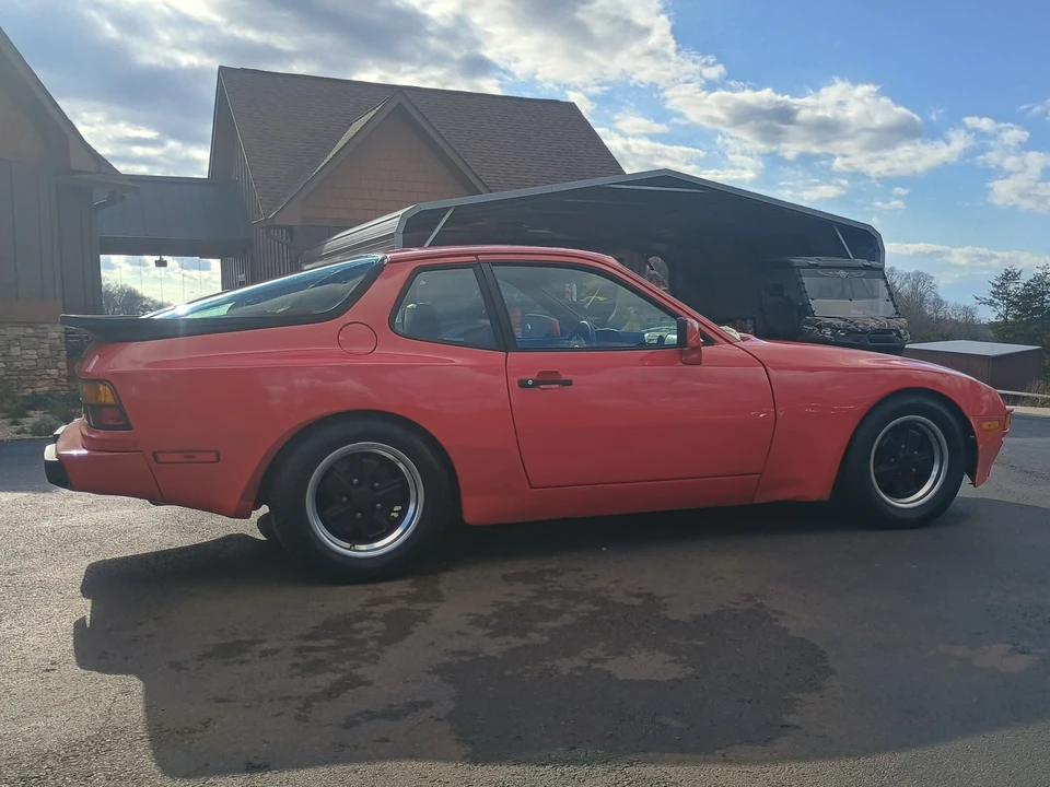 1985 Porsche 944 - Image 19 of 31