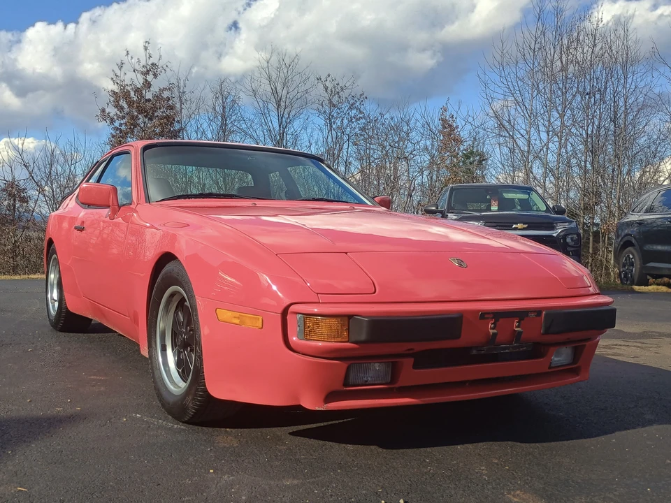 1985 Porsche 944 - Image 25 of 31
