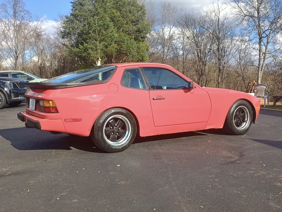 1985 Porsche 944 - Image 18 of 31
