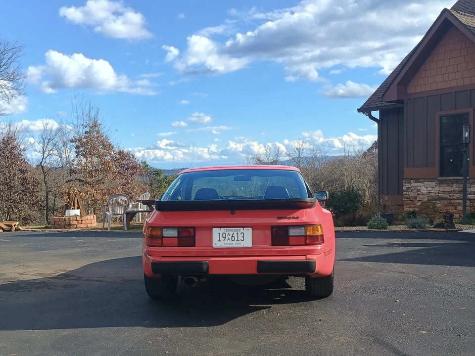 1985 Porsche 944 - Image 14 of 31