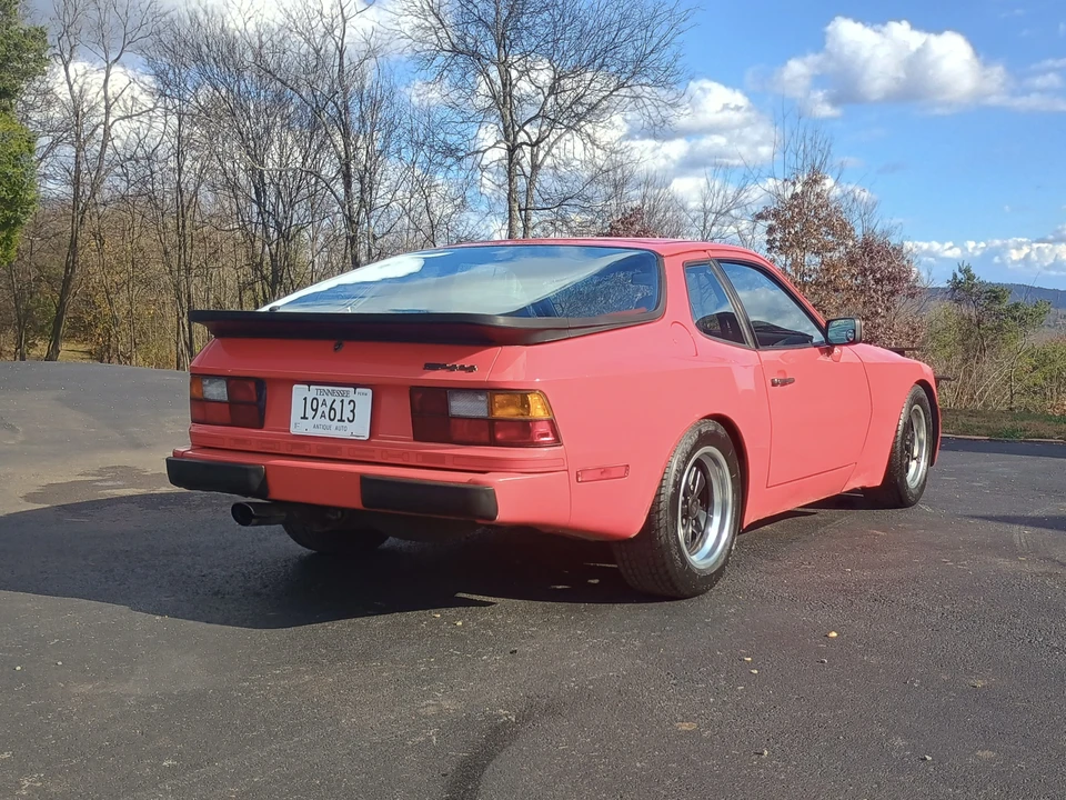 1985 Porsche 944 - Image 16 of 31