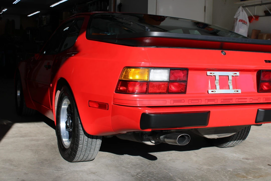 1985 Porsche 944 - Image 28 of 31