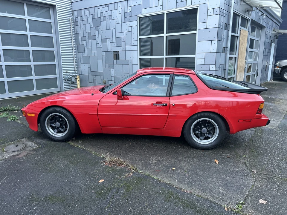 1985 Porsche 944 - Image 11 of 31