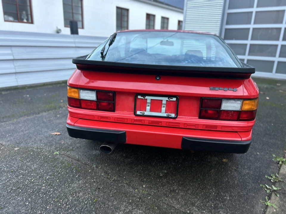 1985 Porsche 944 - Image 15 of 31