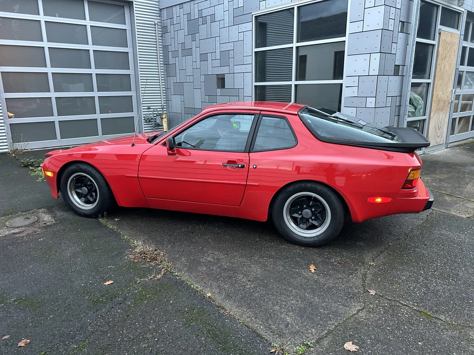 1985 Porsche 944 - Image 12 of 31
