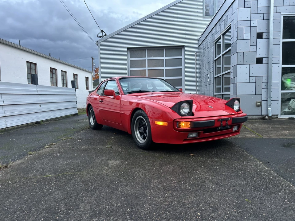 1985 Porsche 944 - Image 25 of 31
