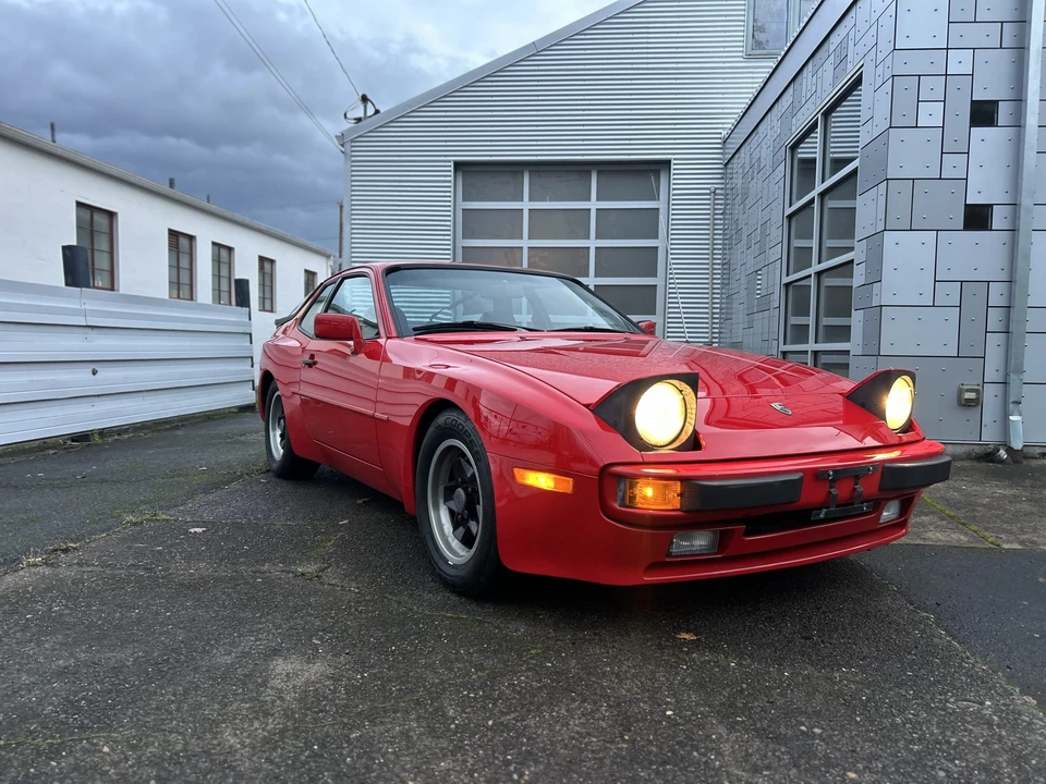 1985 Porsche 944 - Image 28 of 31