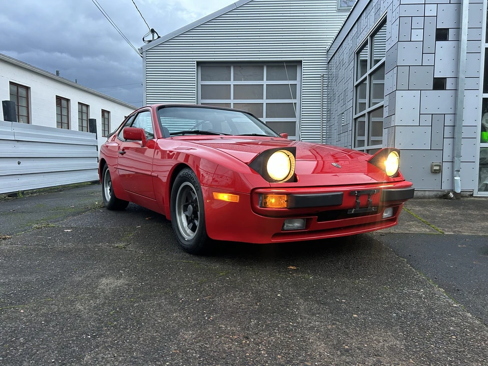 1985 Porsche 944 - Image 27 of 31