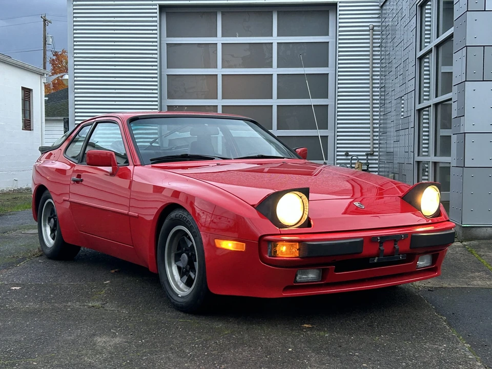 1985 Porsche 944 - Image 29 of 31