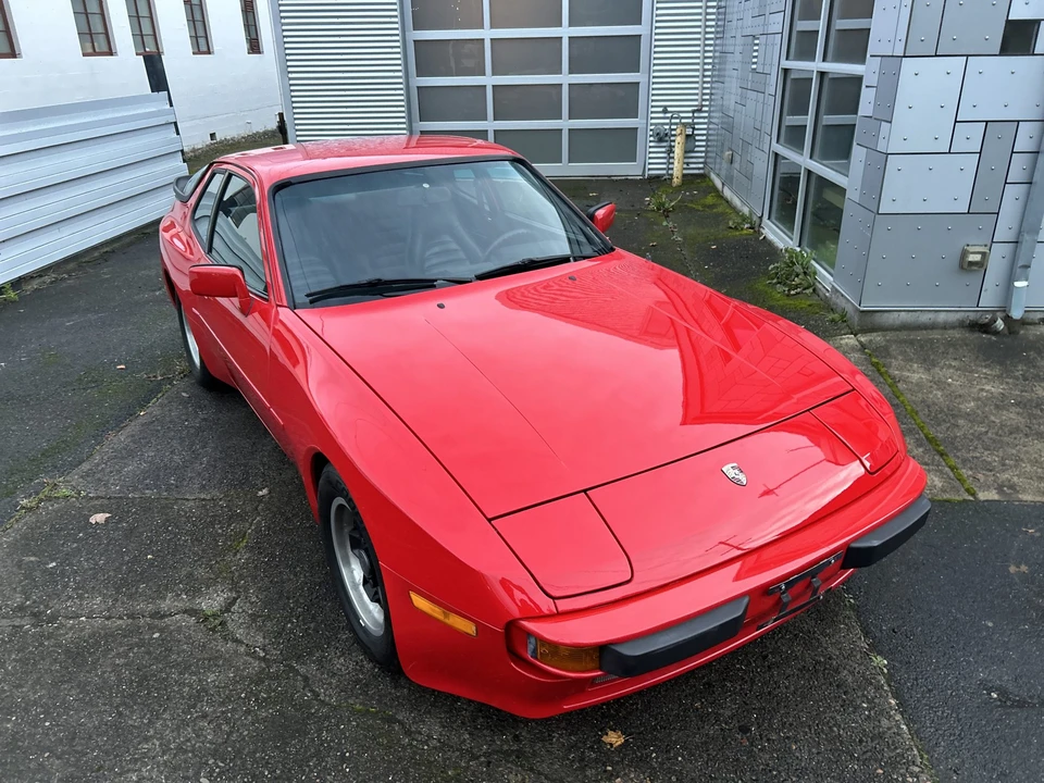 1985 Porsche 944 - Image 4 of 31