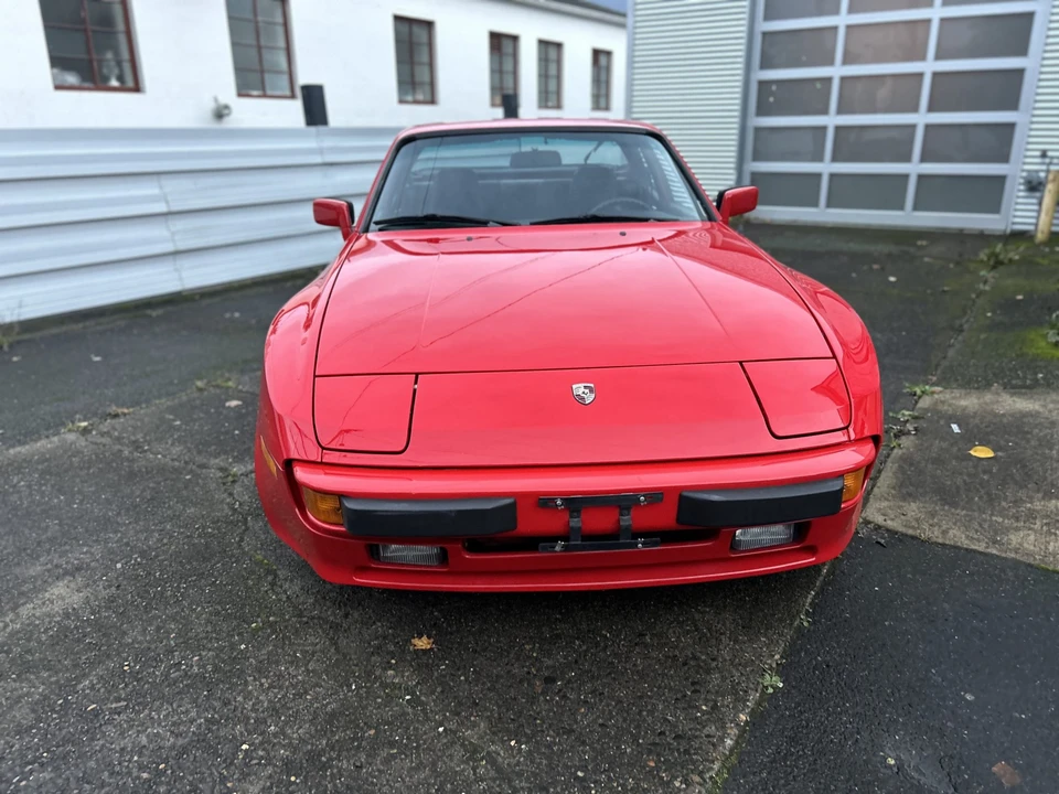 1985 Porsche 944 - Image 6 of 31