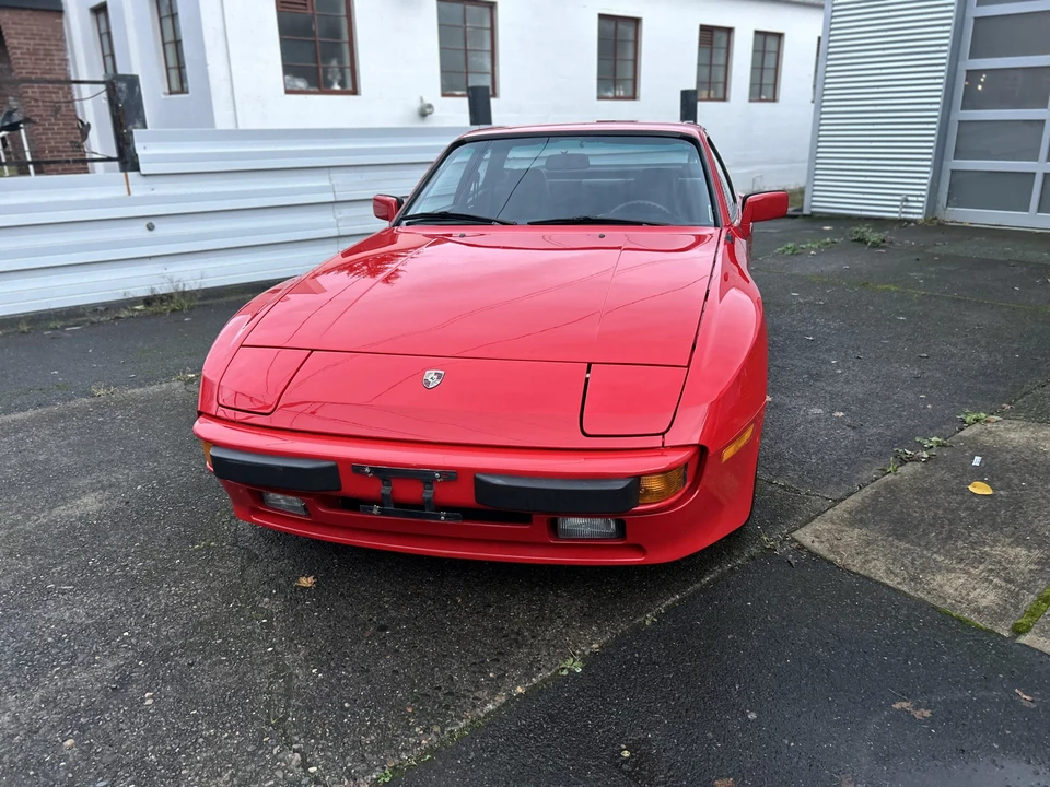 1985 Porsche 944 - Image 7 of 31