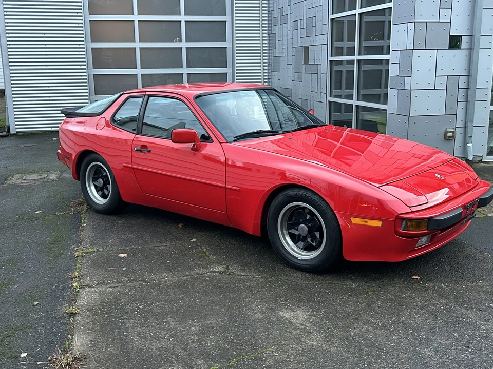 1985 Porsche 944 - Image 20 of 31