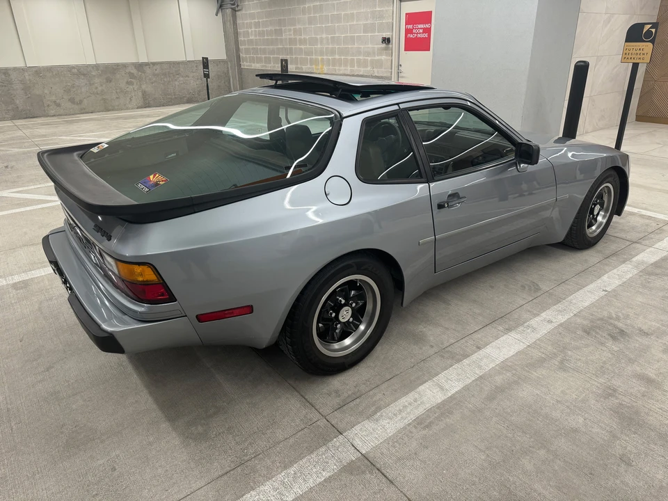 1985 Porsche 944 - Image 7 of 31