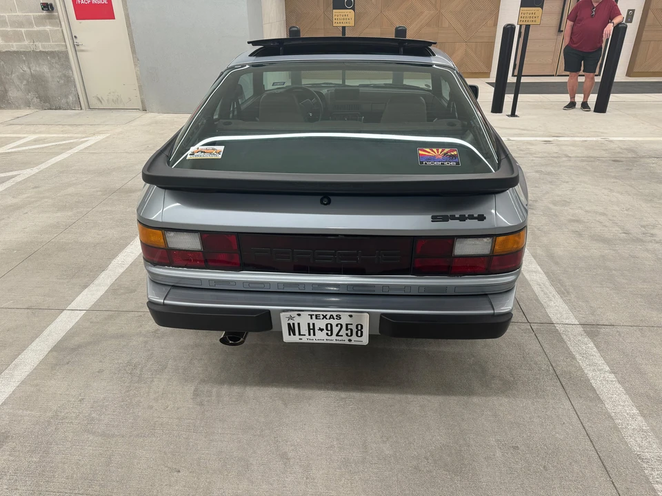 1985 Porsche 944 - Image 6 of 31