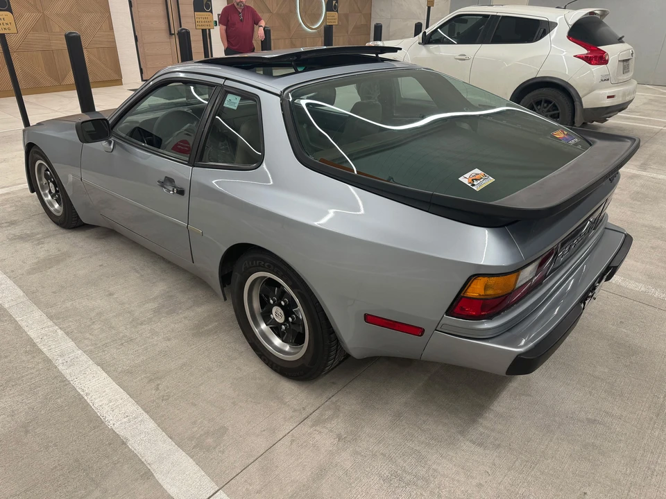 1985 Porsche 944 - Image 5 of 31
