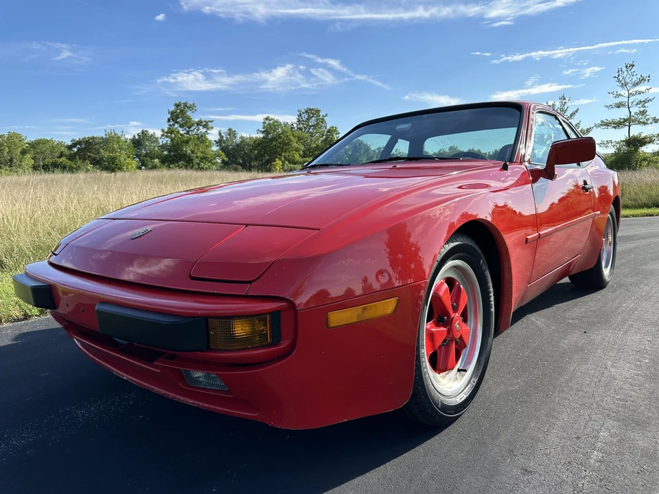 1985 Porsche 944 - Image 28 of 31