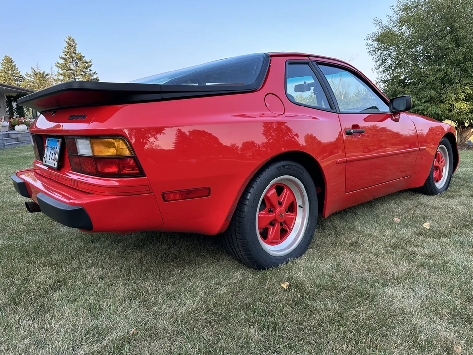 1985 Porsche 944 - Image 21 of 31