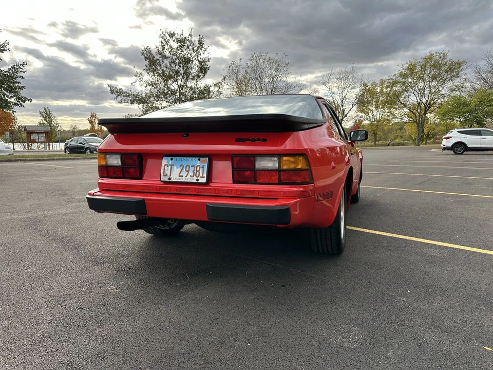 1985 Porsche 944 - Image 9 of 31