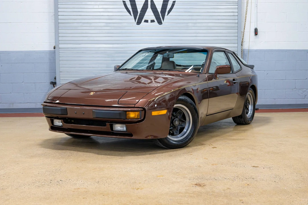 1985 Porsche 944 - Image 4 of 31