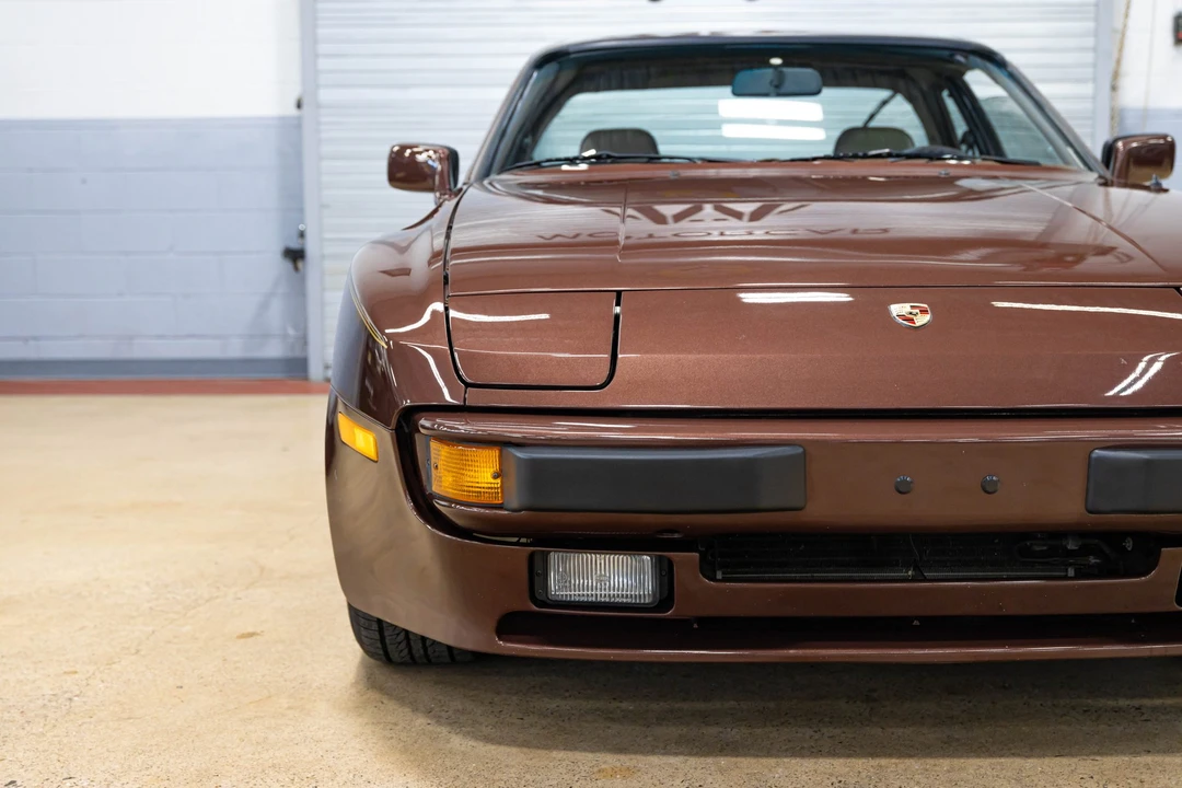 1985 Porsche 944 - Image 18 of 31