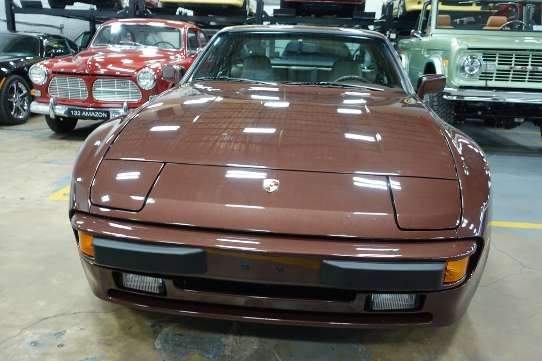 1985 Porsche 944 - Image 11 of 31